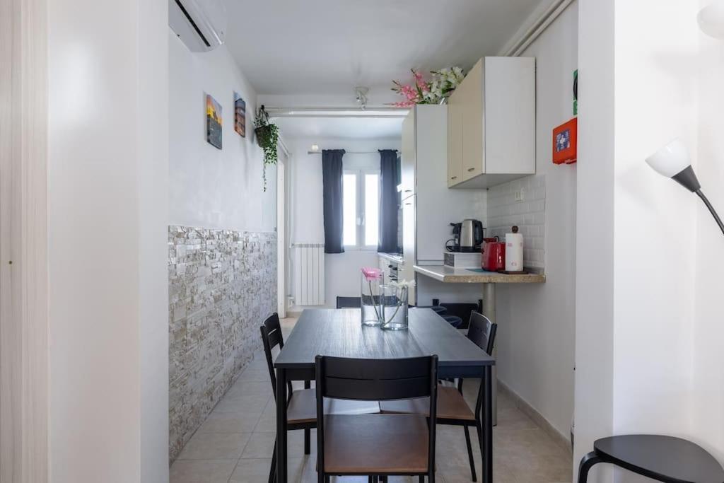 Casa Gemelli - Metro Per Il Centro Di - * Roma